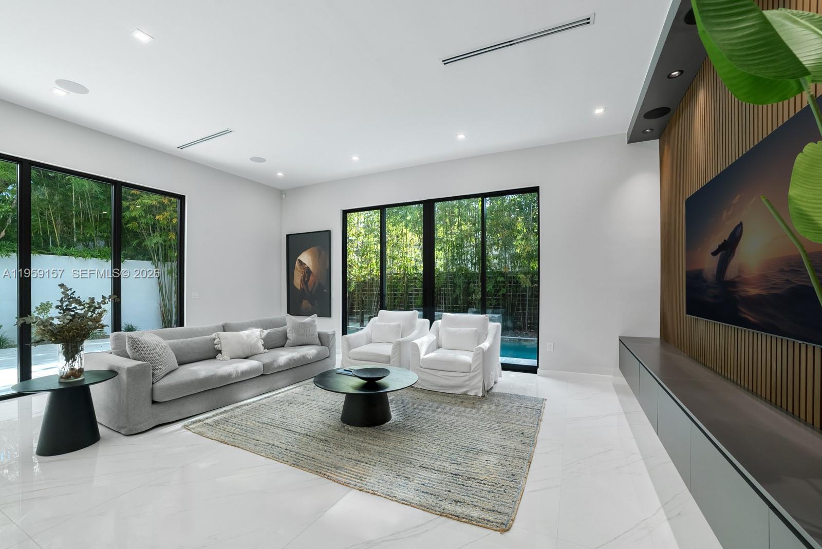 SUNSHINE FRUITS CO - Residential