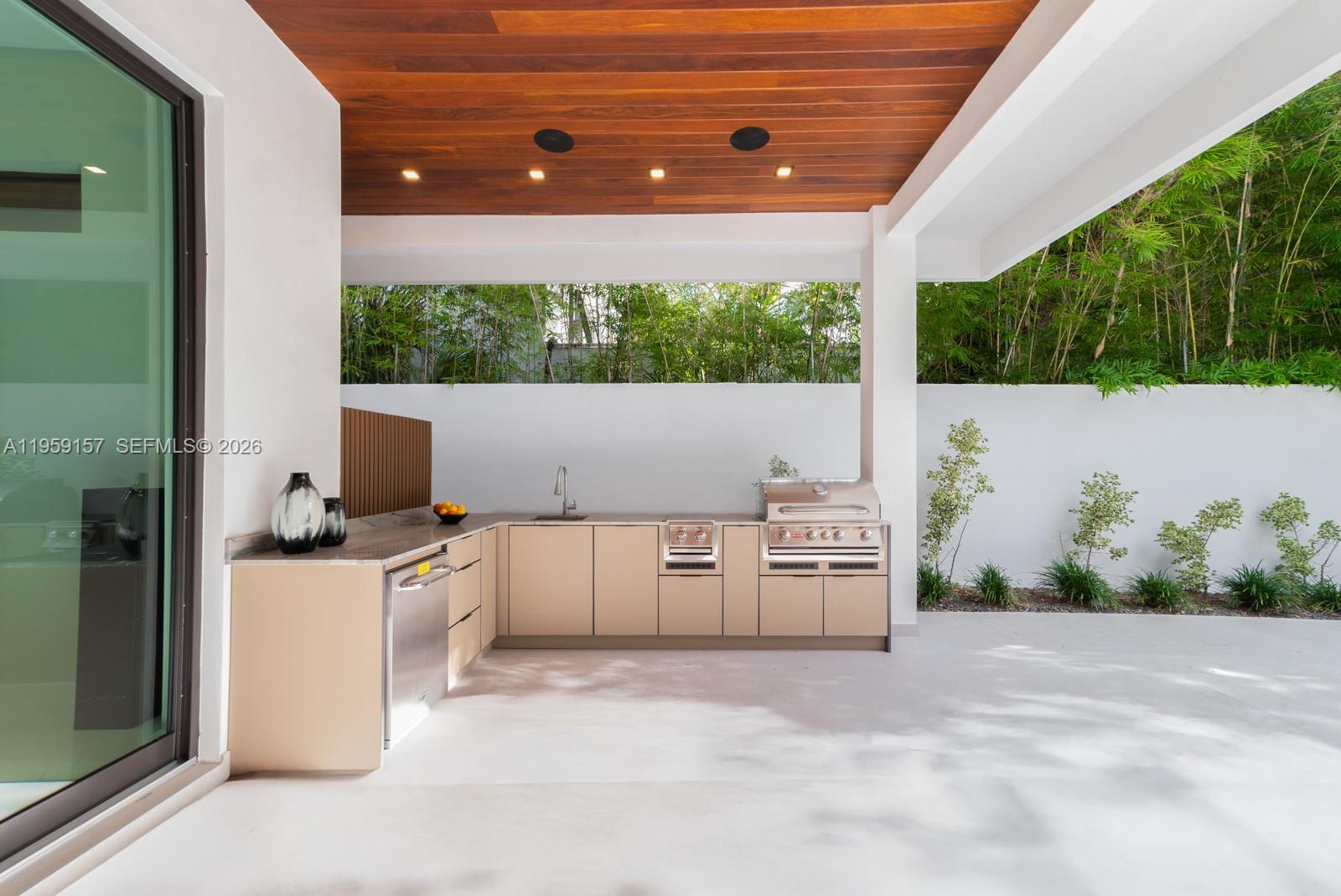 SUNSHINE FRUITS CO - Residential