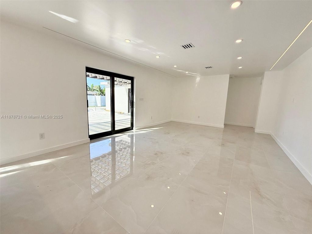 Photo of 3322 Coolidge St, Hollywood, FL 33021 (MLS # A11878721)