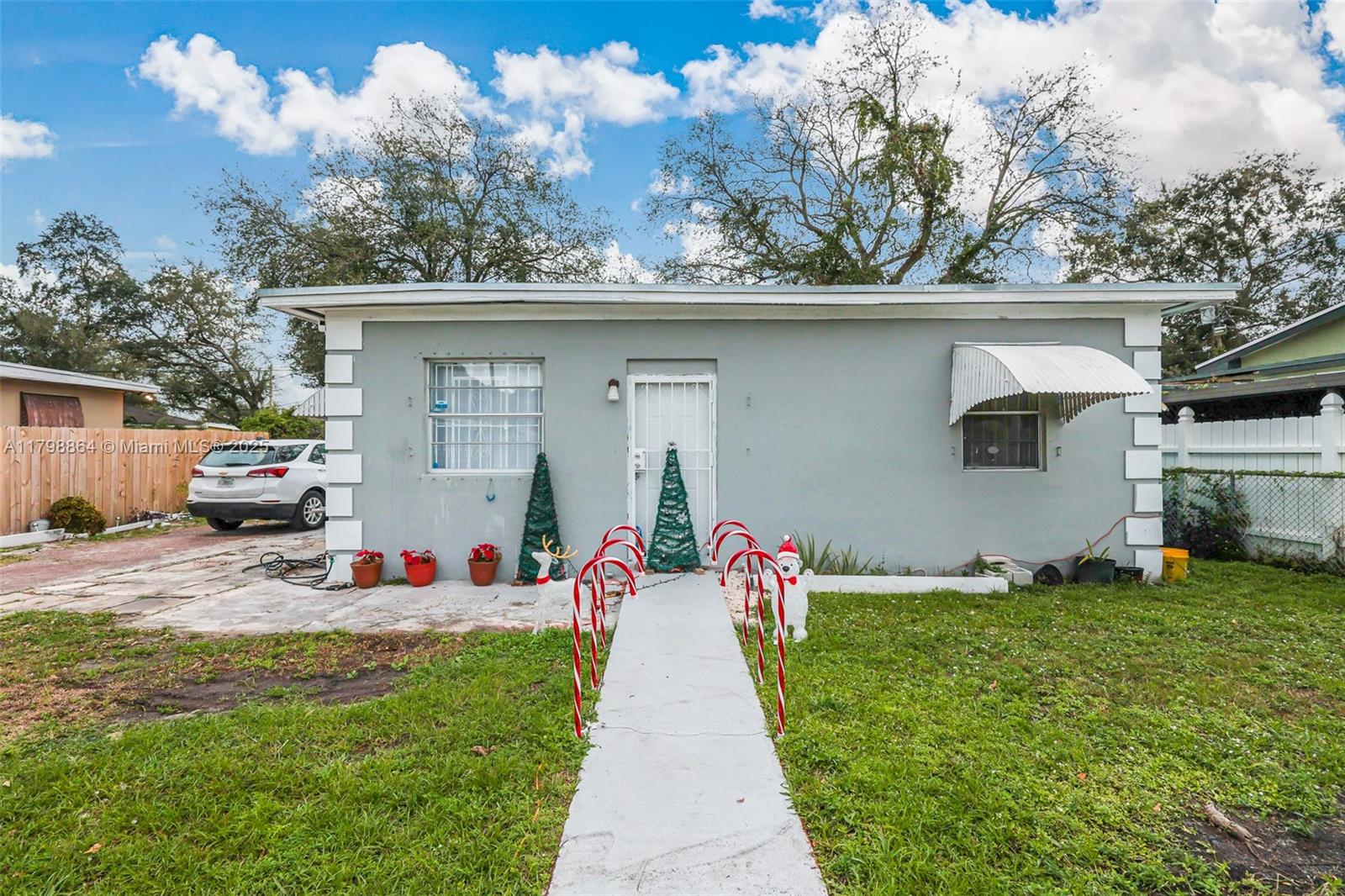 2021 Nw 84th St, Miami, Broward County, Florida - 2 Bedrooms  
1 Bathrooms - 