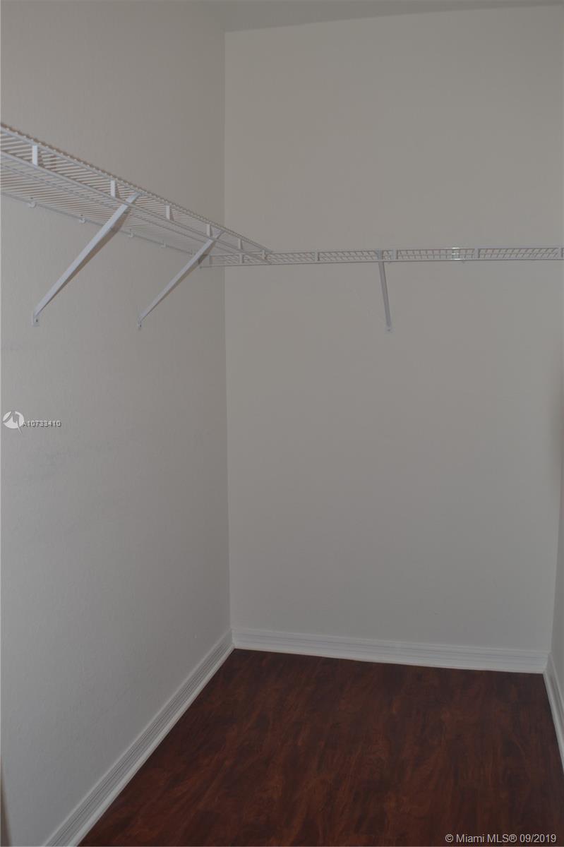 CAMBRIDGE PARK - Residential Lease