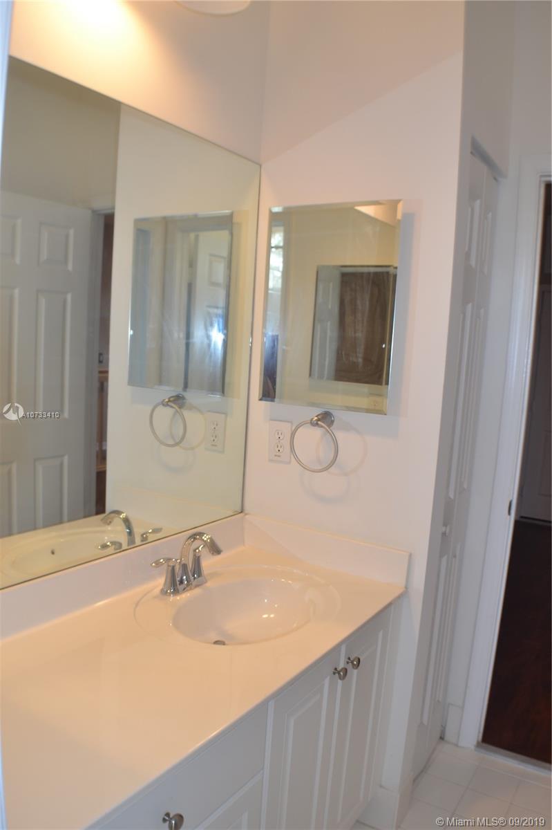 CAMBRIDGE PARK - Residential Lease