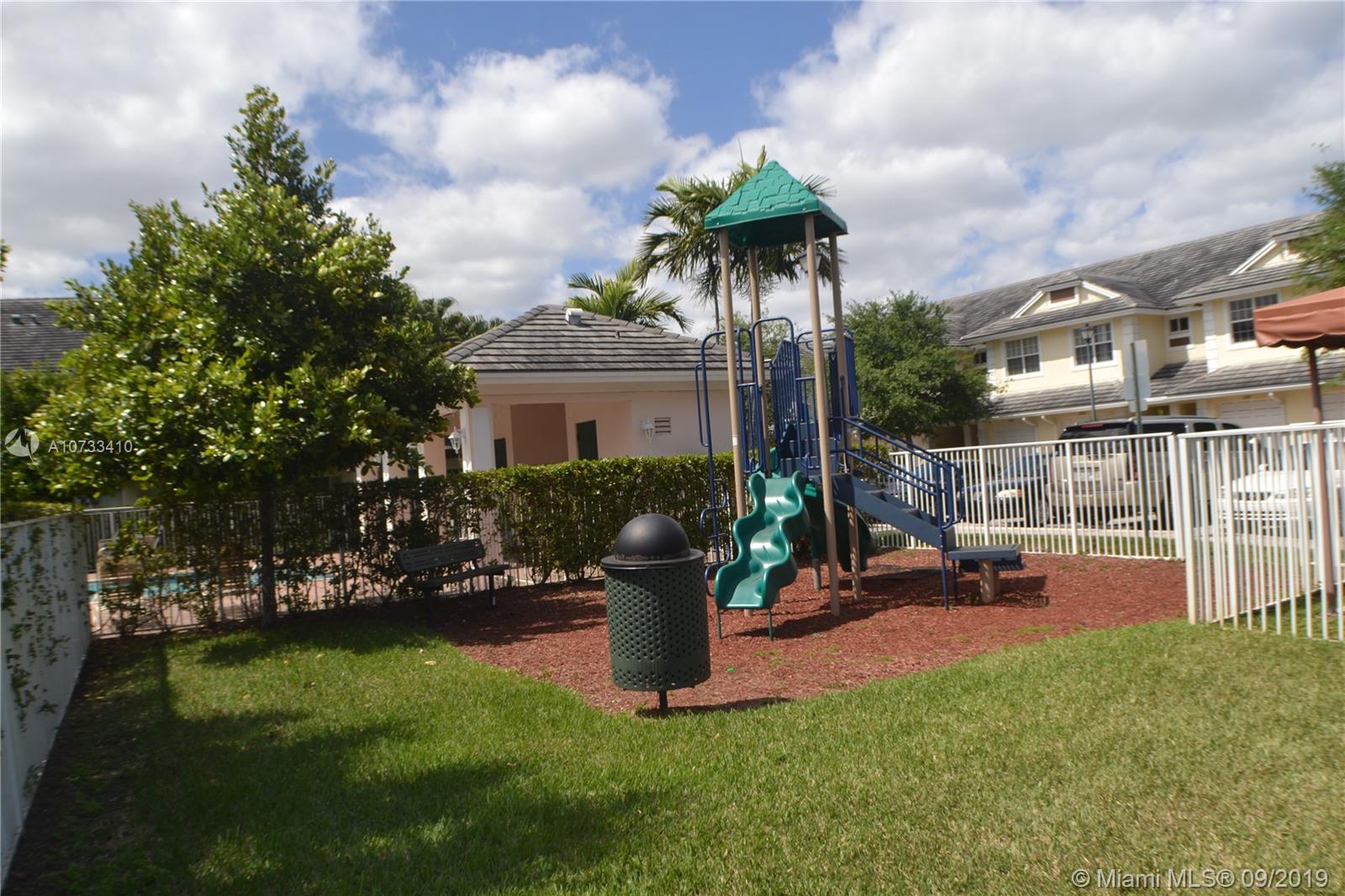 CAMBRIDGE PARK - Residential Lease