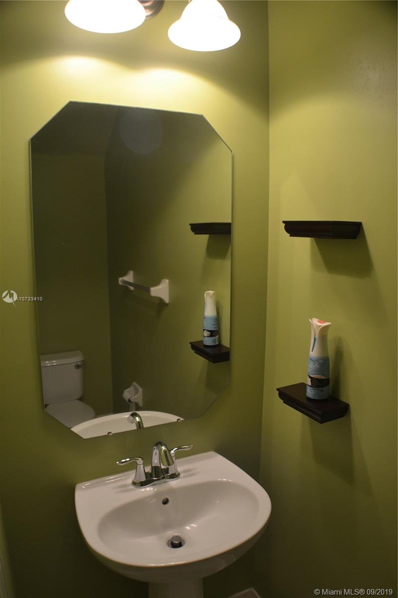 CAMBRIDGE PARK - Residential Lease