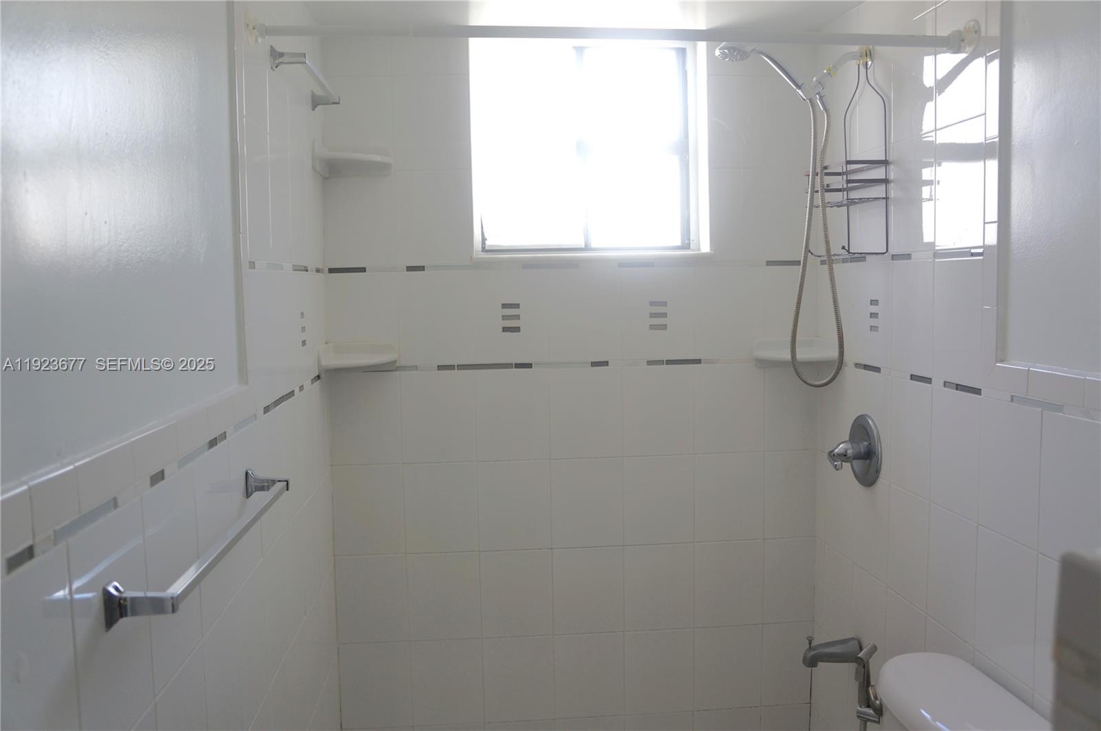 INTERNATIONAL PRINCESS CO - Residential Lease