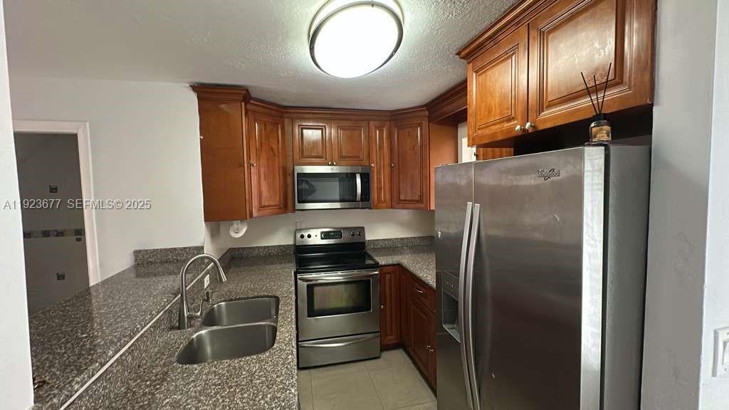 INTERNATIONAL PRINCESS CO - Residential Lease