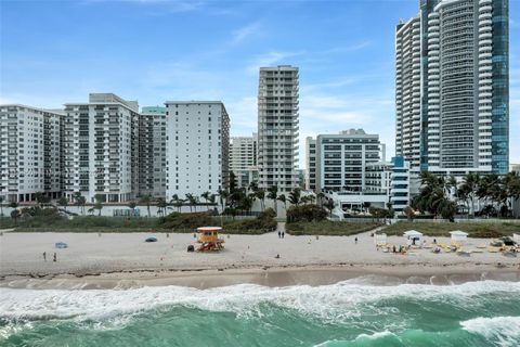 Condominium in Miami Beach FL 6061 Collins Ave.jpg