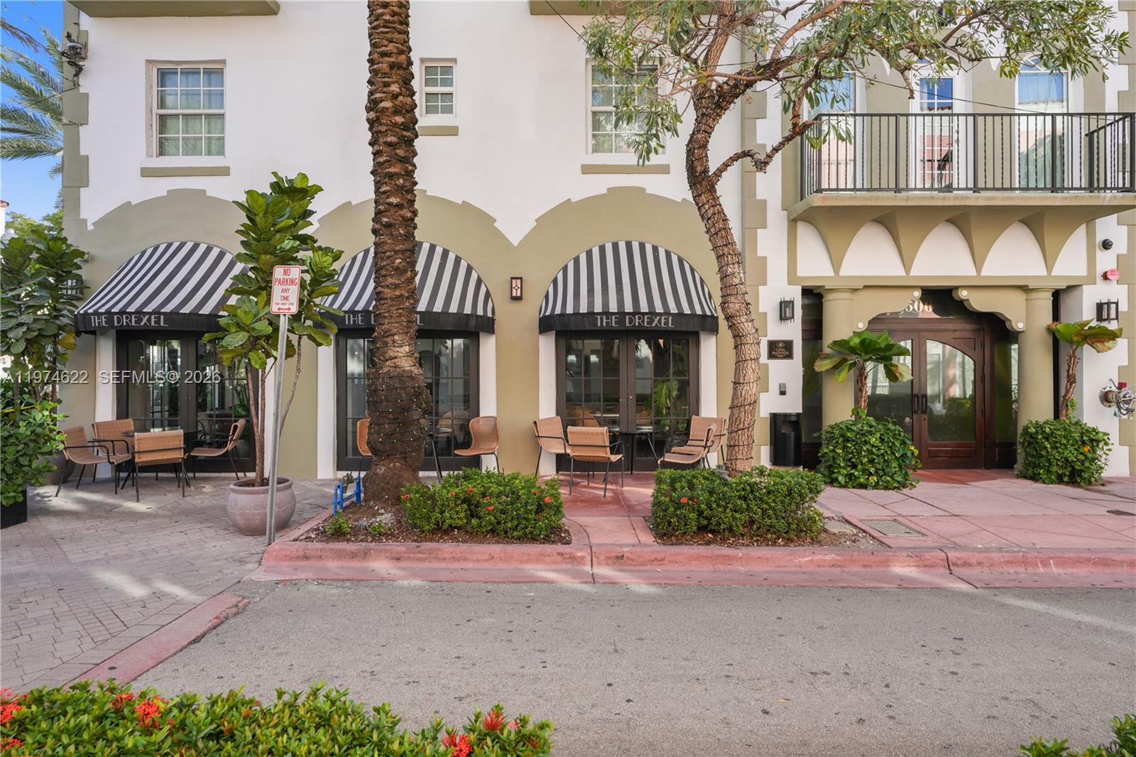 ESPANOLA COURT CONDO - Residential