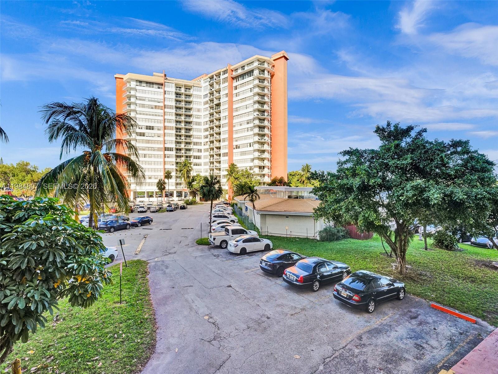 BUCKLEY TOWERS CONDO - EA - Residential