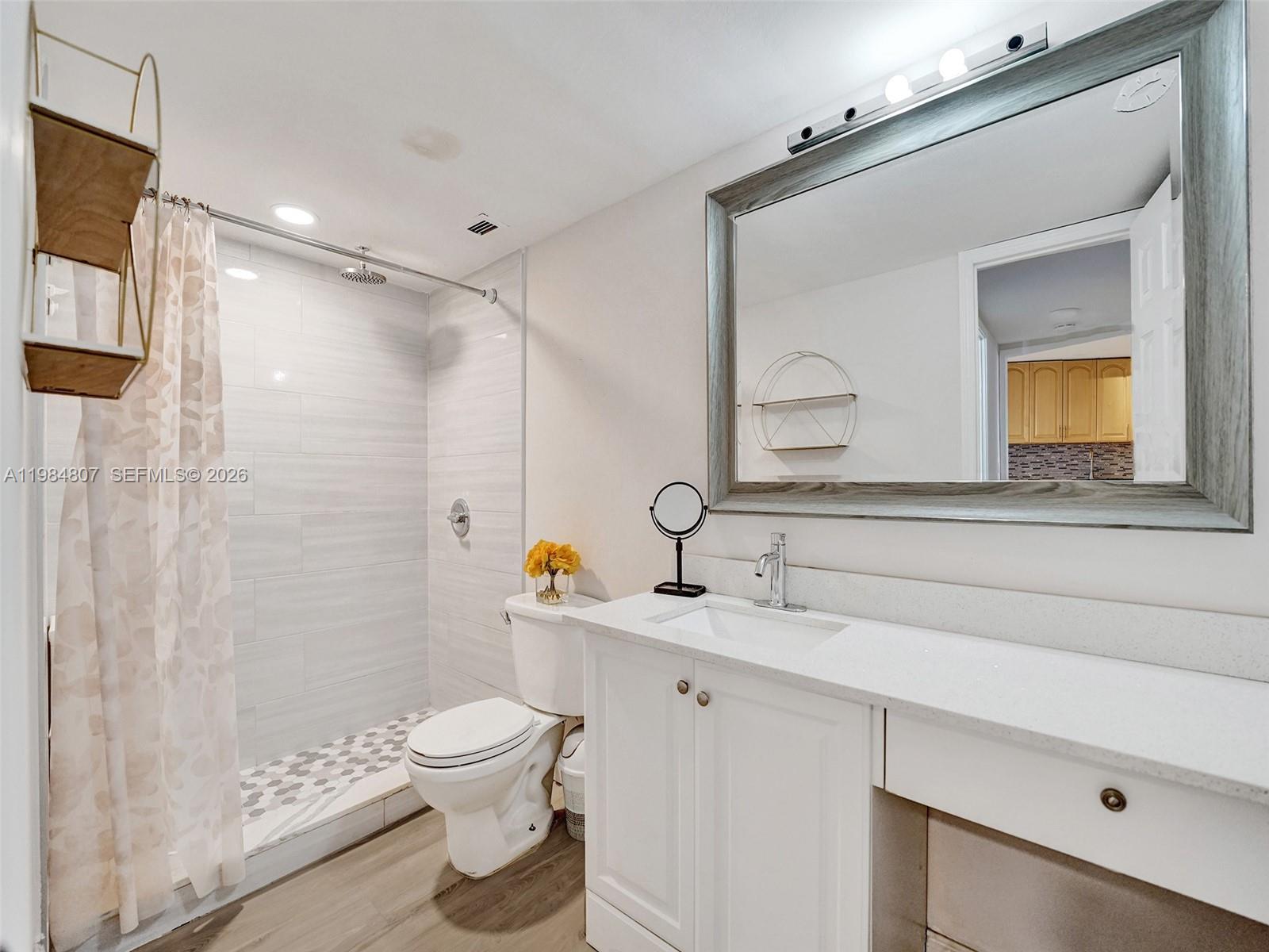 BUCKLEY TOWERS CONDO - EA - Residential