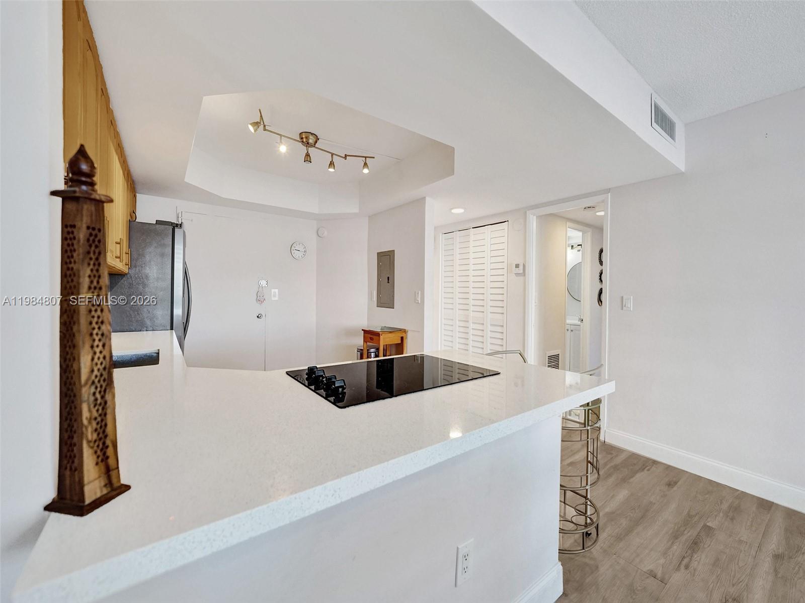 BUCKLEY TOWERS CONDO - EA - Residential