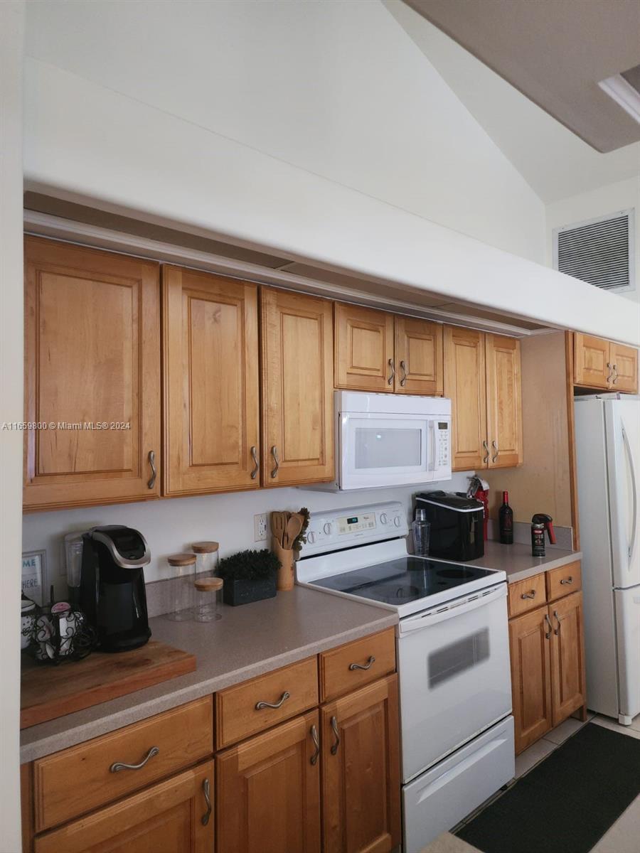 LINDSEY LANES PHASE I - Residential Lease