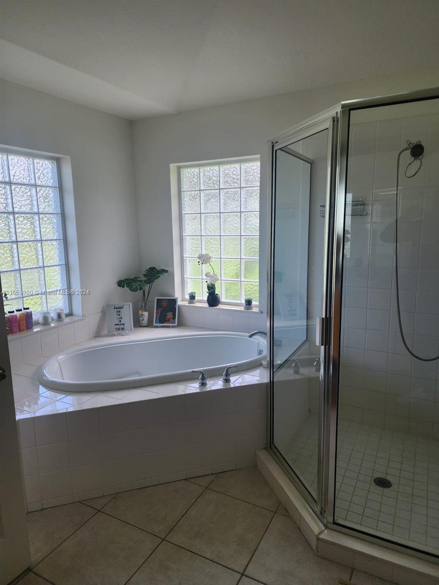 LINDSEY LANES PHASE I - Residential Lease