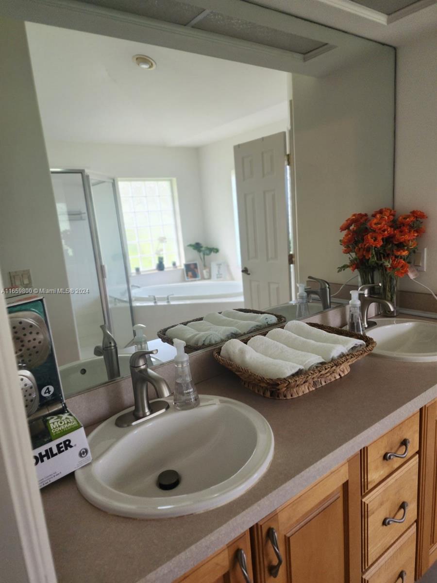 LINDSEY LANES PHASE I - Residential Lease