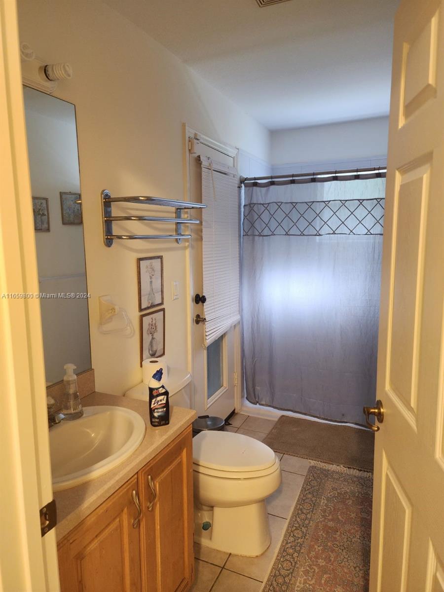 LINDSEY LANES PHASE I - Residential Lease