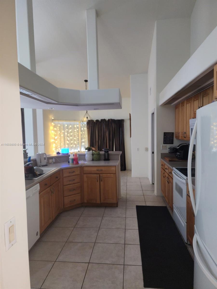 4860 47th Ct 0