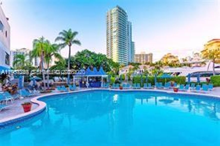 SPECTACULAR 2/2 IN LUXURIOUS TURNBERRY ISLE. ENJOY ALL FABULOUS AMENITIES, A HEATED POOL, CLUB ROOM, GYM, BILLIARD ROOM, LIBRARY, VALET, AQUATIC AND YOGA CLASSES, ZUMBA, AND MUCH MORE. TURNBERRY IS THE BEST FOR ENJOYING THE FLORIDA LIFESTYLE. SHORT DISTANCE TO AVENTURA MALL, TURNBERRY WORLD CLASS PGA GOLF COURSE, GULFSTREAM RACE TRACK AND CASINO, FINE DINING, HOUSE OF WORSHIP, AND BEAUTIFUL BEACHES. ONLY 20 MINUTES TO FT LAUDERDALE AND MIAMI AIRPORTS.WASHER AND DRYER IN THE UNIT.