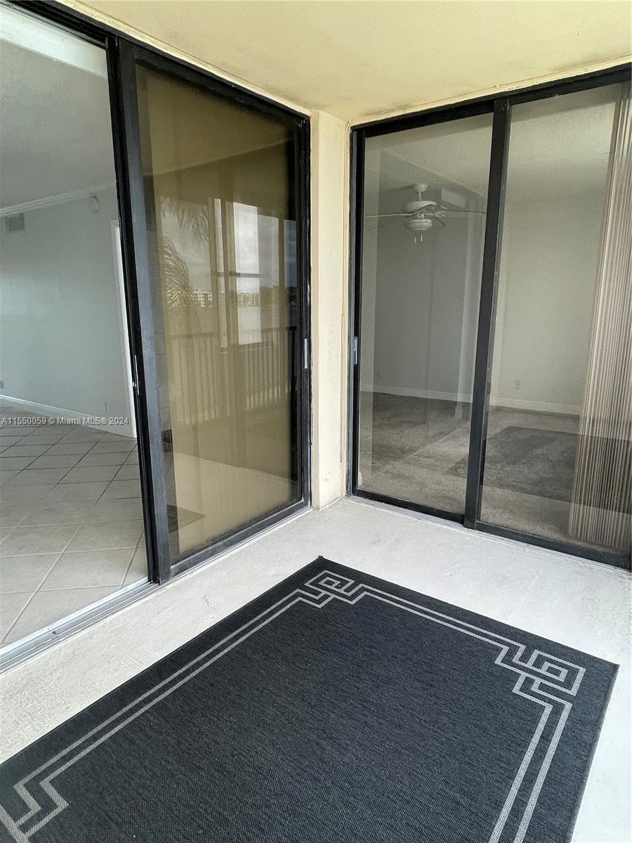 LAKE EMERALD CONDOMINIUM - Residential