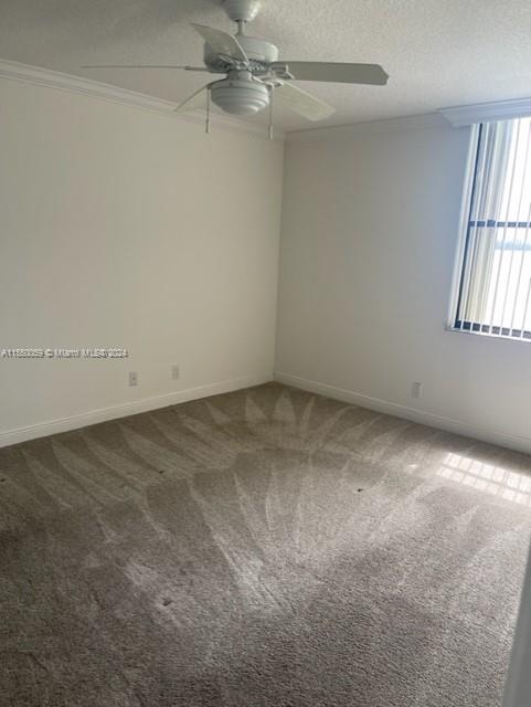 LAKE EMERALD CONDOMINIUM - Residential