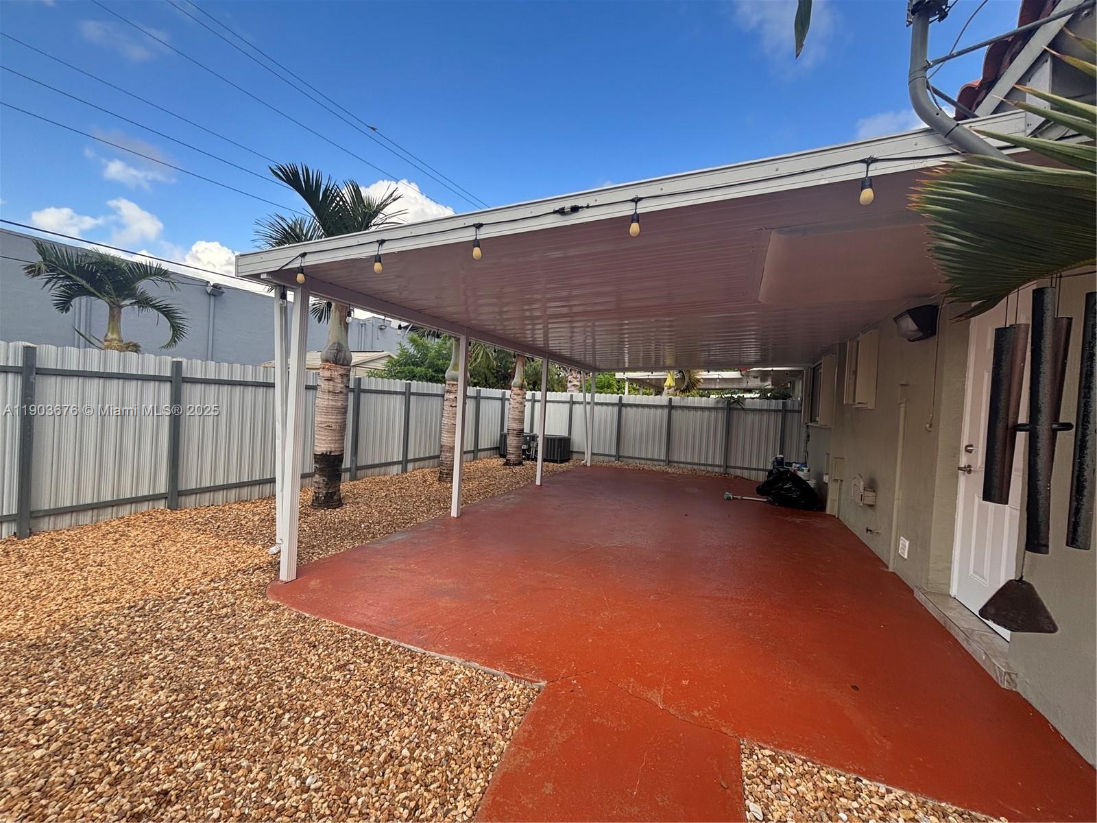 PALM SPRINGS LAKES 2ND AD - Residential Lease