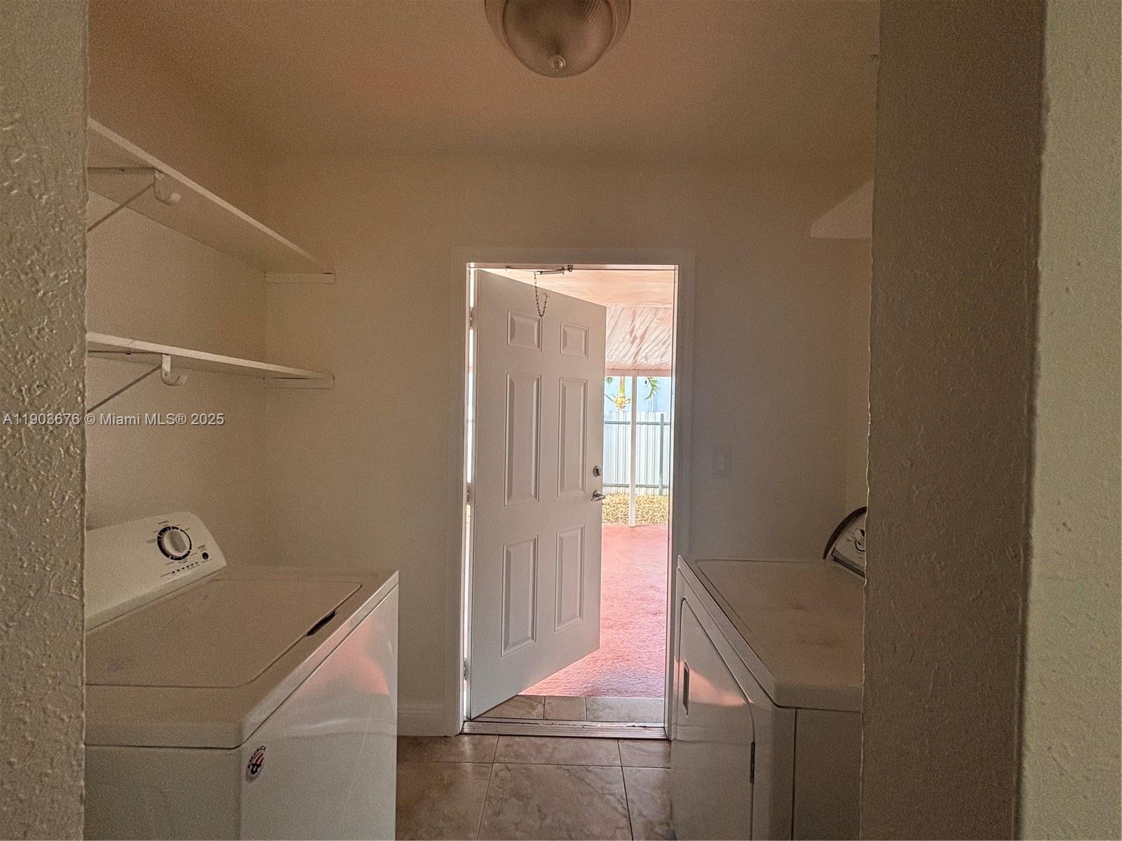 PALM SPRINGS LAKES 2ND AD - Residential Lease