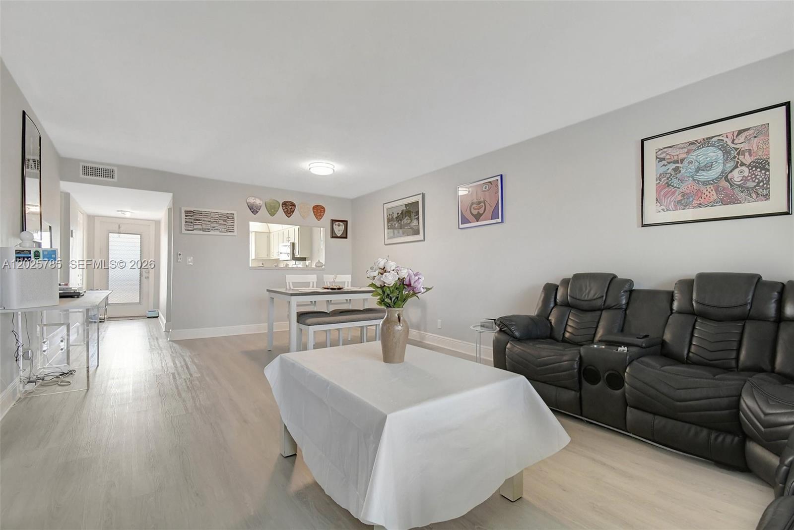 View photos, virtual tours, details... 10145 Sunrise Lakes Blvd 403