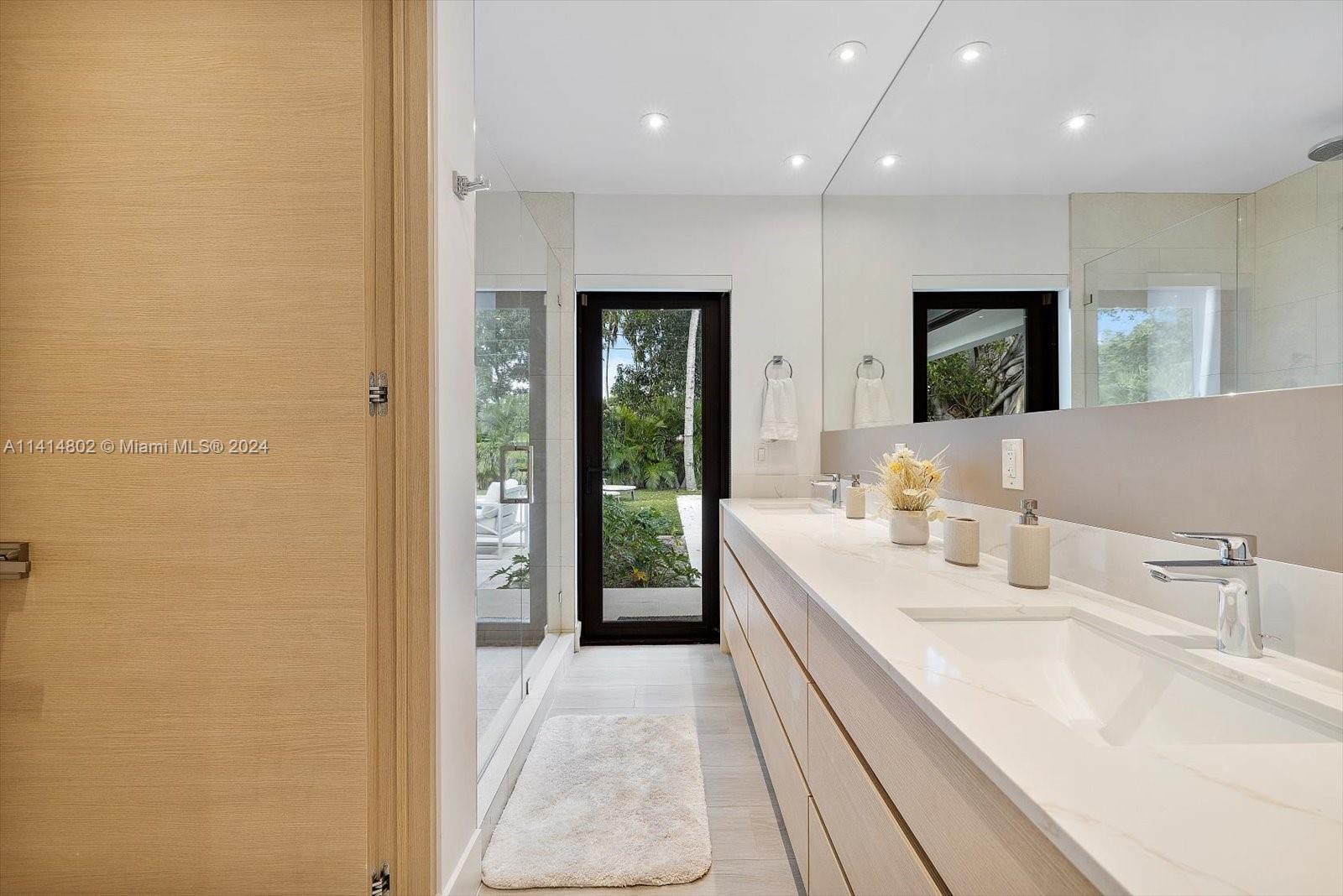 RICHARDS MIAMI SHORES - Residential