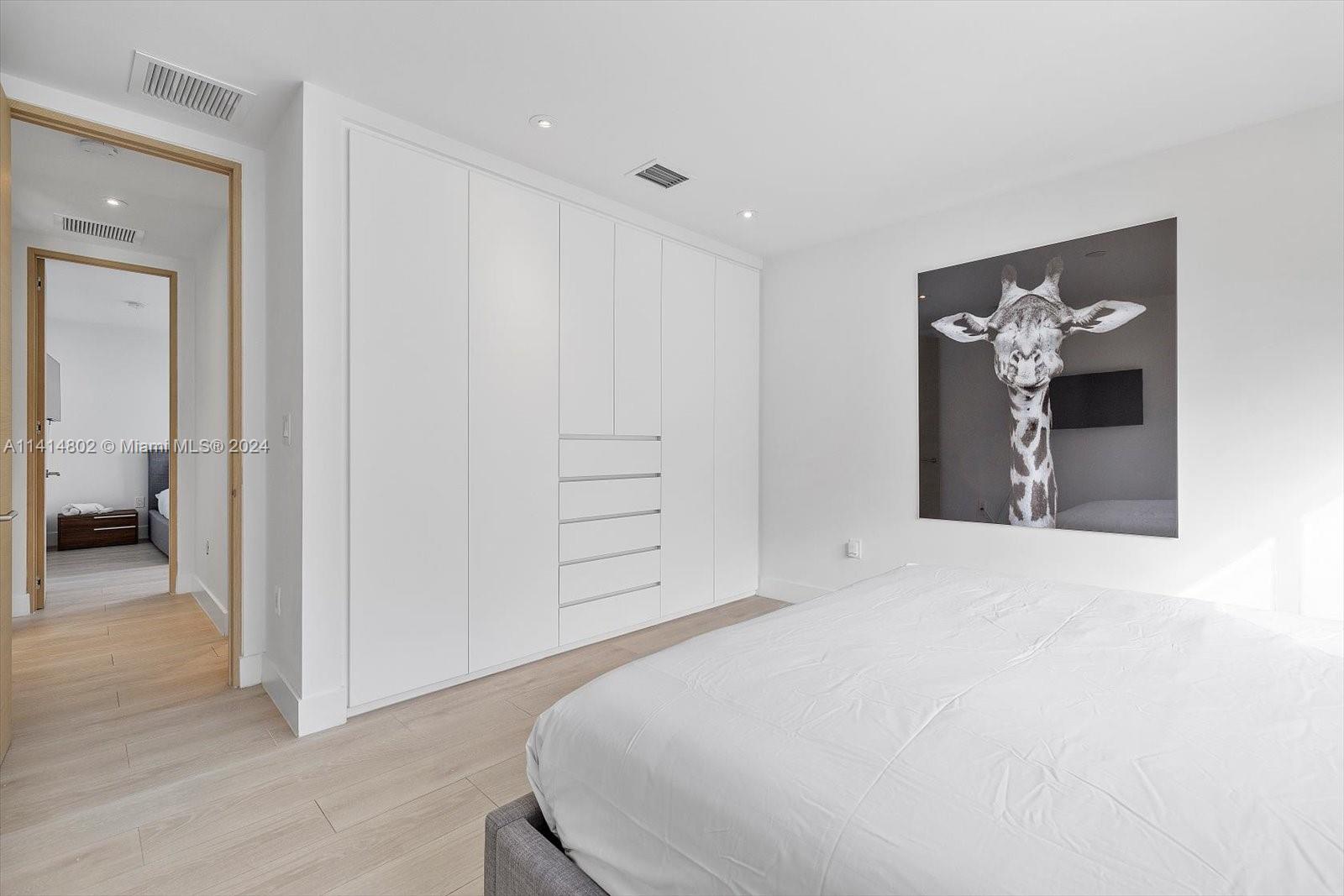 RICHARDS MIAMI SHORES - Residential