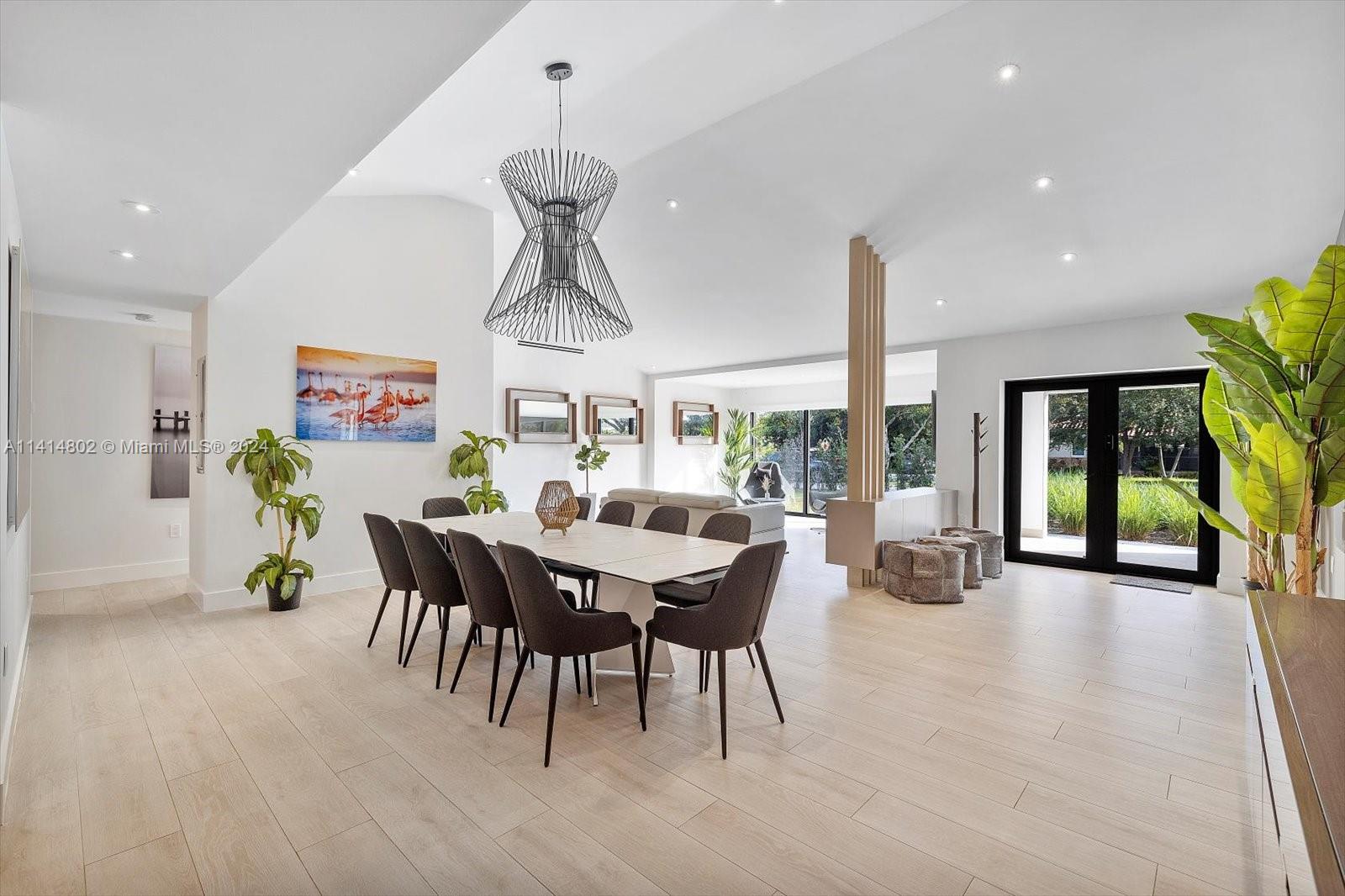 RICHARDS MIAMI SHORES - Residential