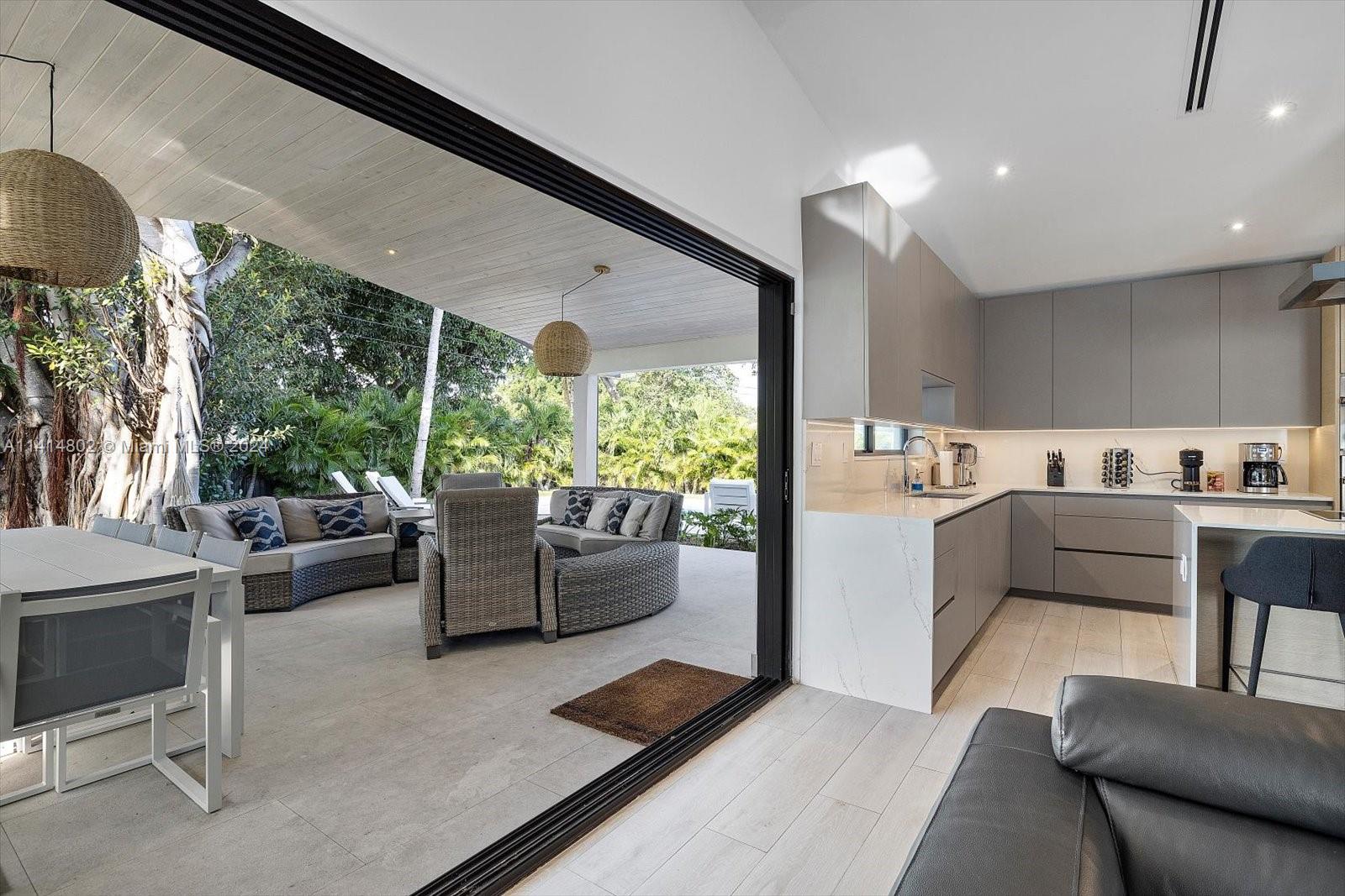 RICHARDS MIAMI SHORES - Residential