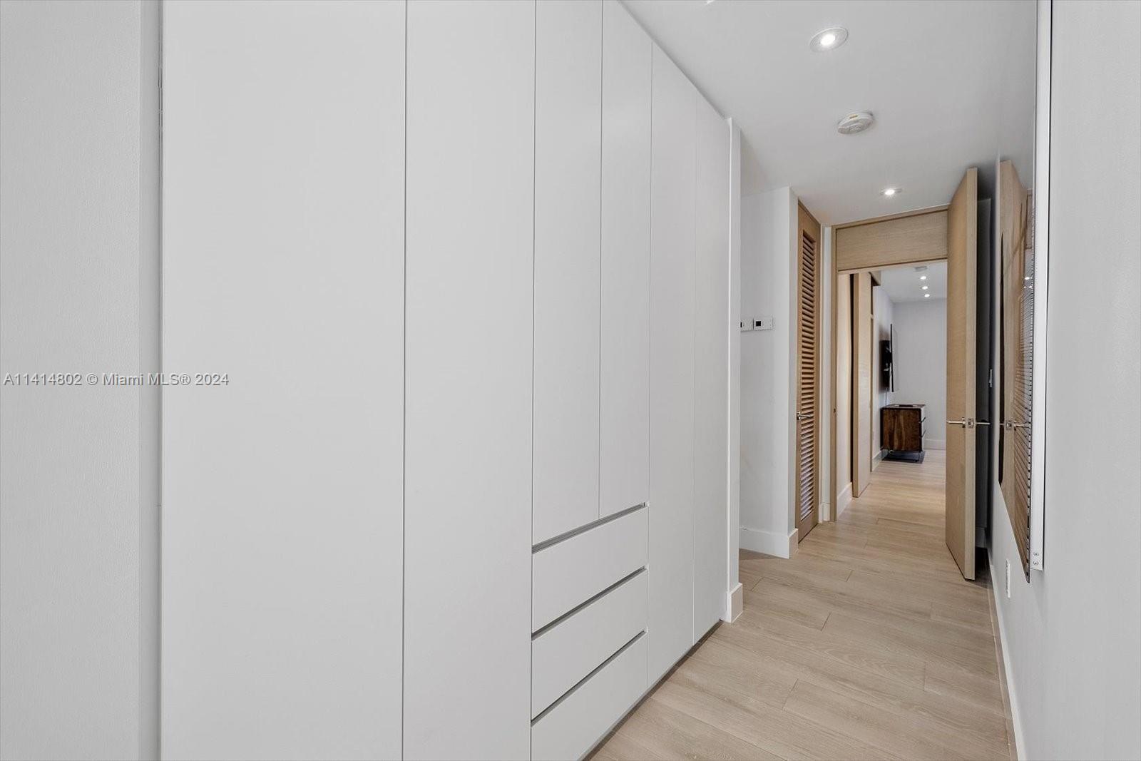 RICHARDS MIAMI SHORES - Residential