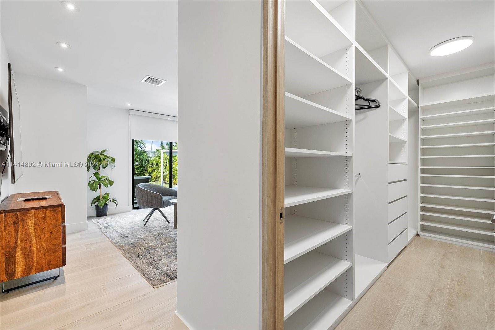 RICHARDS MIAMI SHORES - Residential