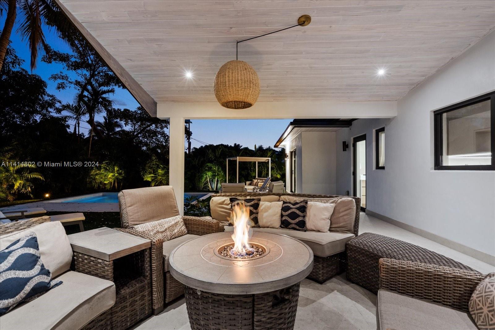 RICHARDS MIAMI SHORES - Residential