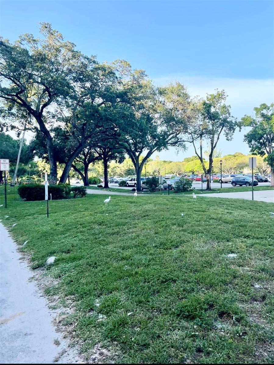 LAKES OF INVERRARY CONDO - Residential