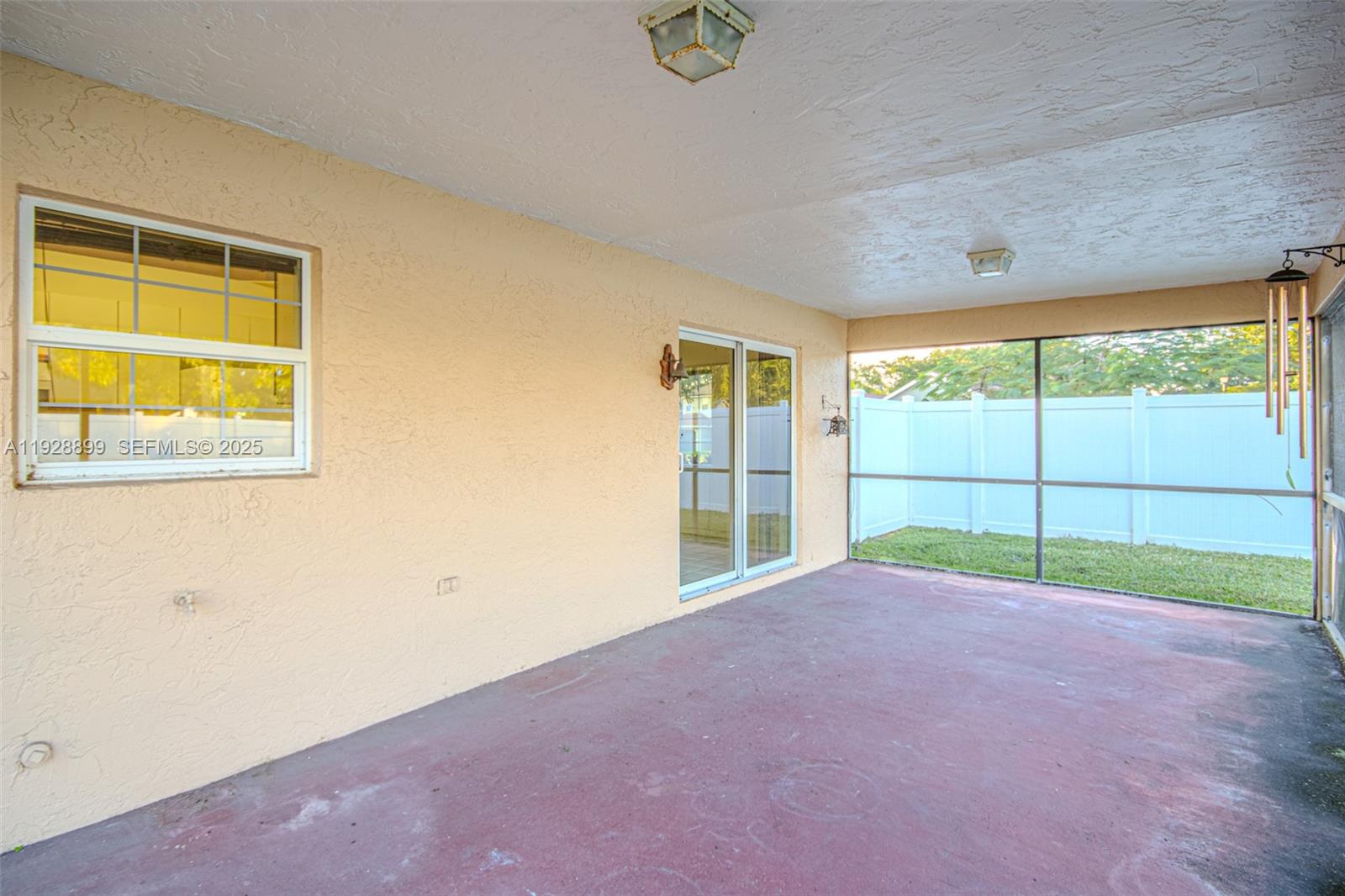 BAY WINDS 4 - Residential