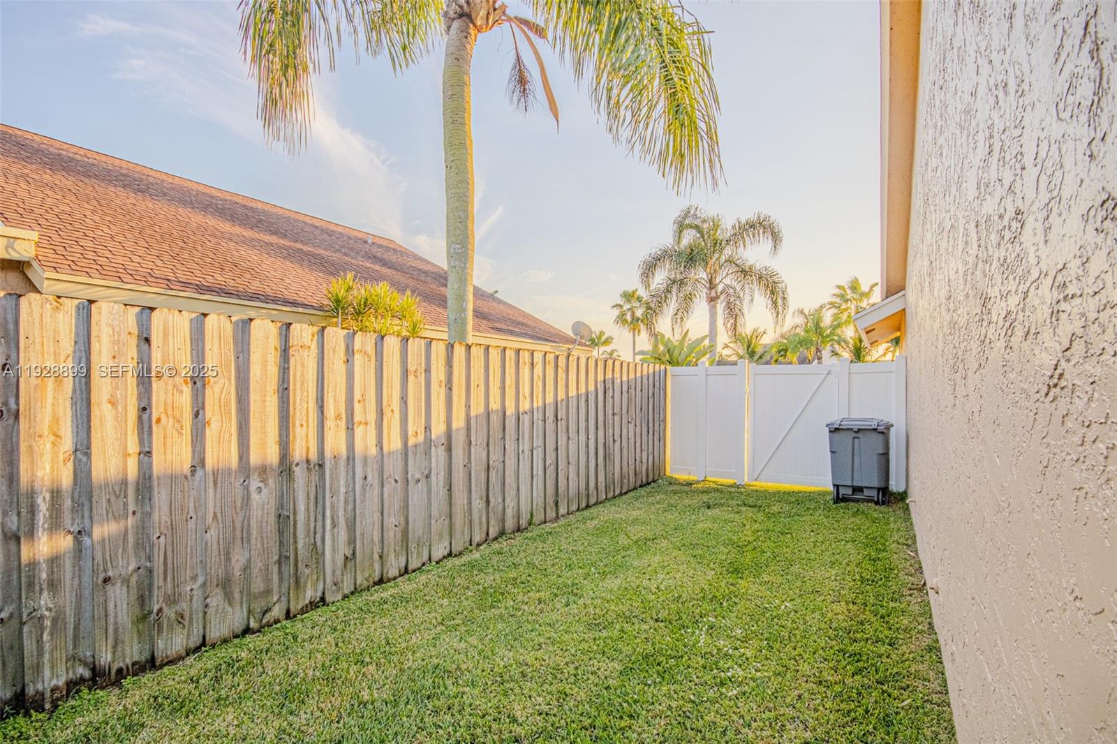 BAY WINDS 4 - Residential