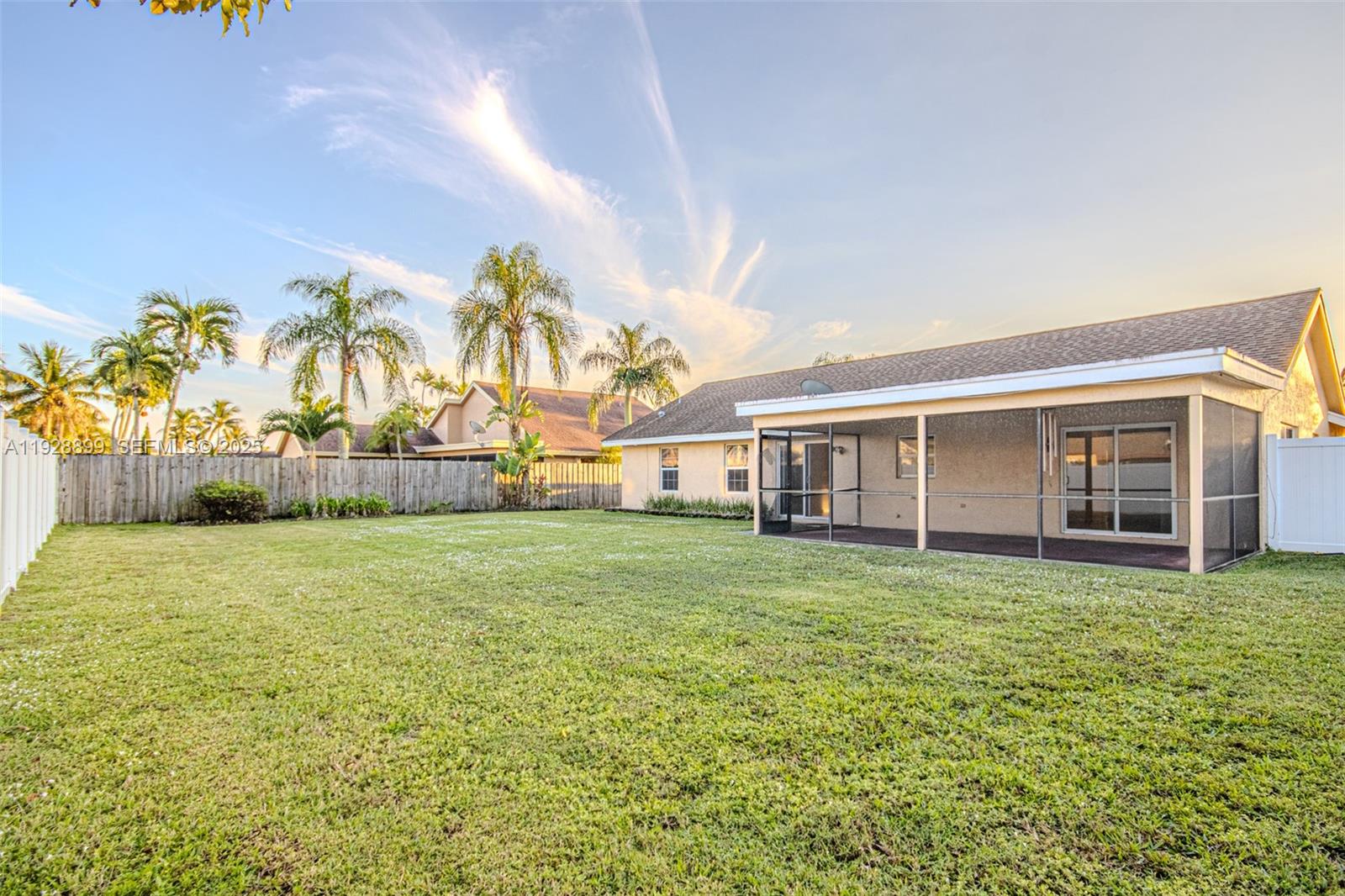 BAY WINDS 4 - Residential