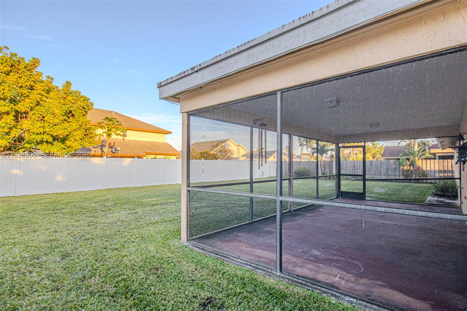 BAY WINDS 4 - Residential