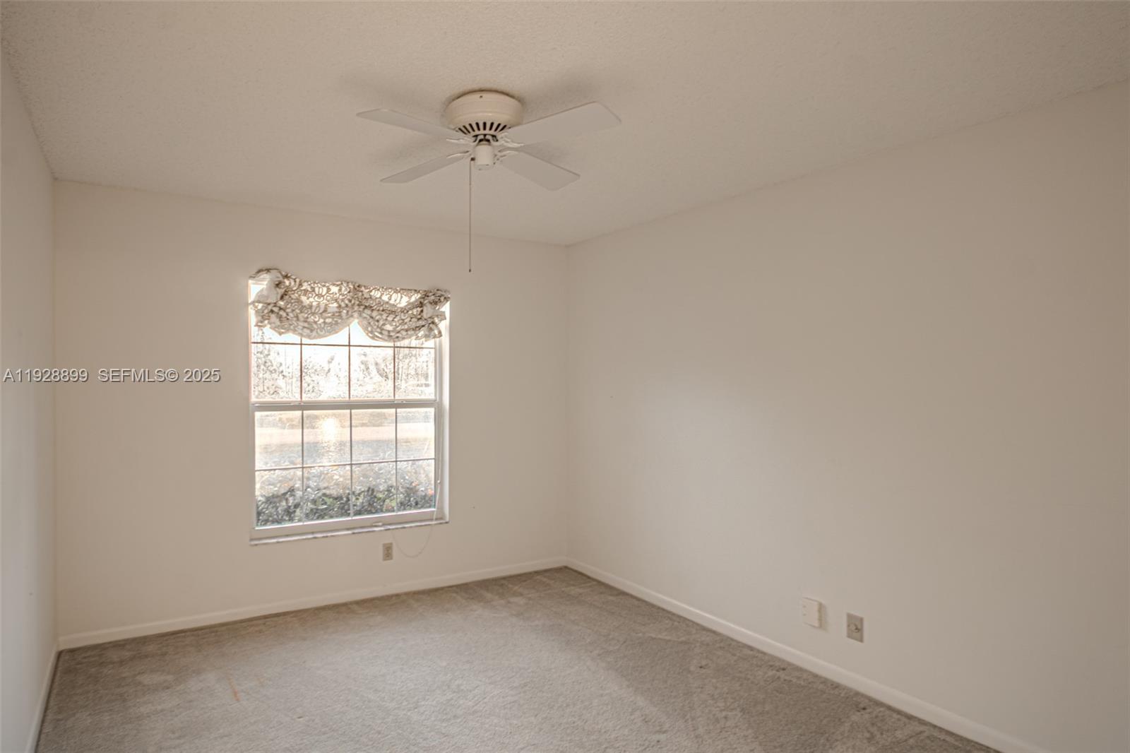 BAY WINDS 4 - Residential