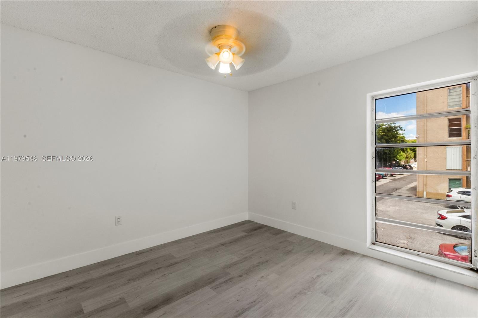 SUNSET VILLAS PHASE II CO - Residential