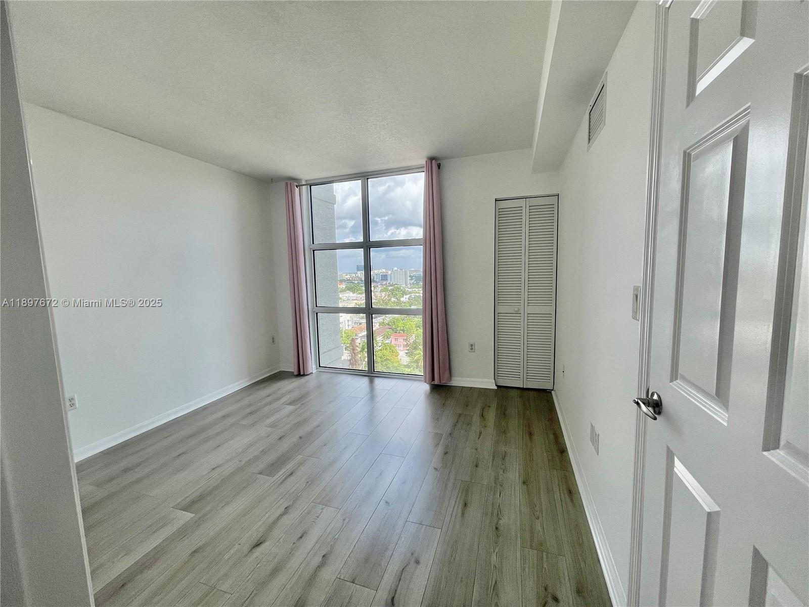 BRICKELL VISTA CONDO - Residential Lease