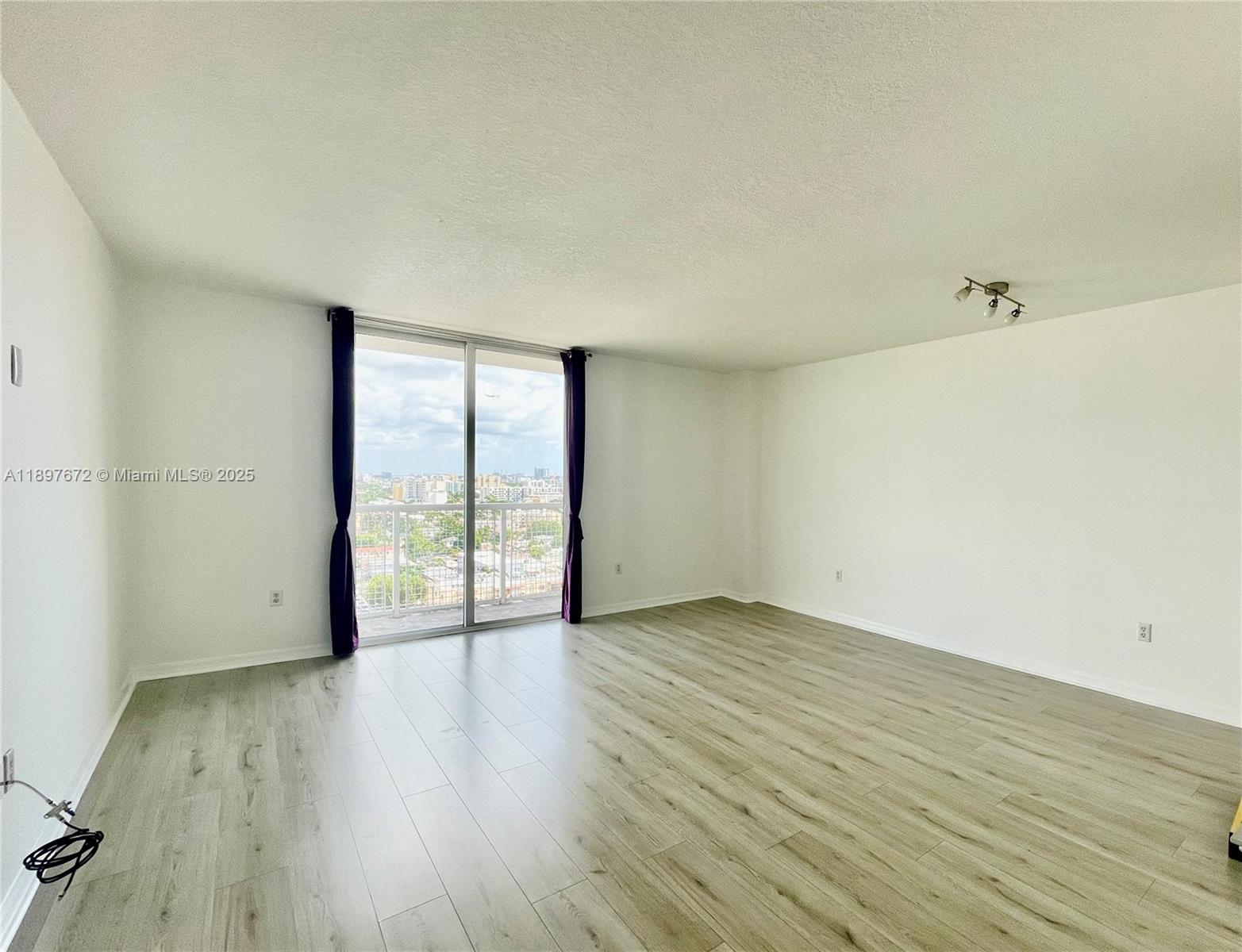 BRICKELL VISTA CONDO - Residential Lease