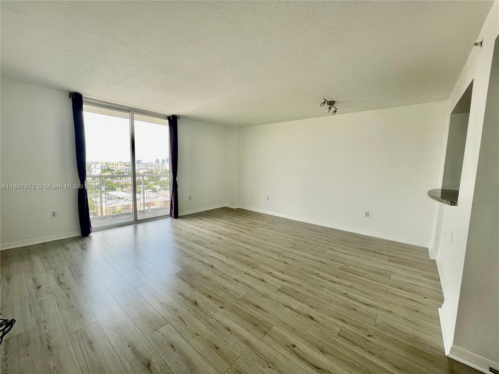 BRICKELL VISTA CONDO - Residential Lease