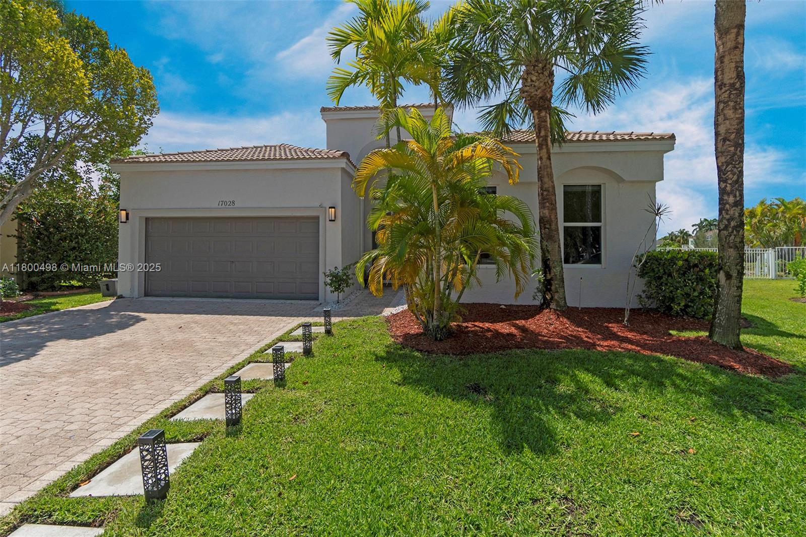 17028 SW 52nd Ct