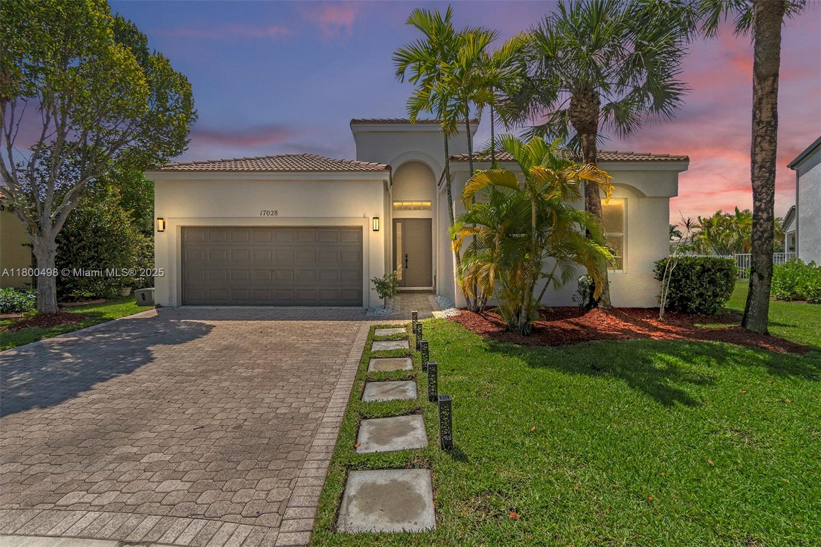 17028 SW 52nd Ct