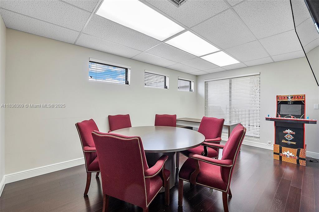 2699 Stirling Rd 305-A, Hollywood, FL, 33312/$585,000 3 2699 Stirling Rd 305-A