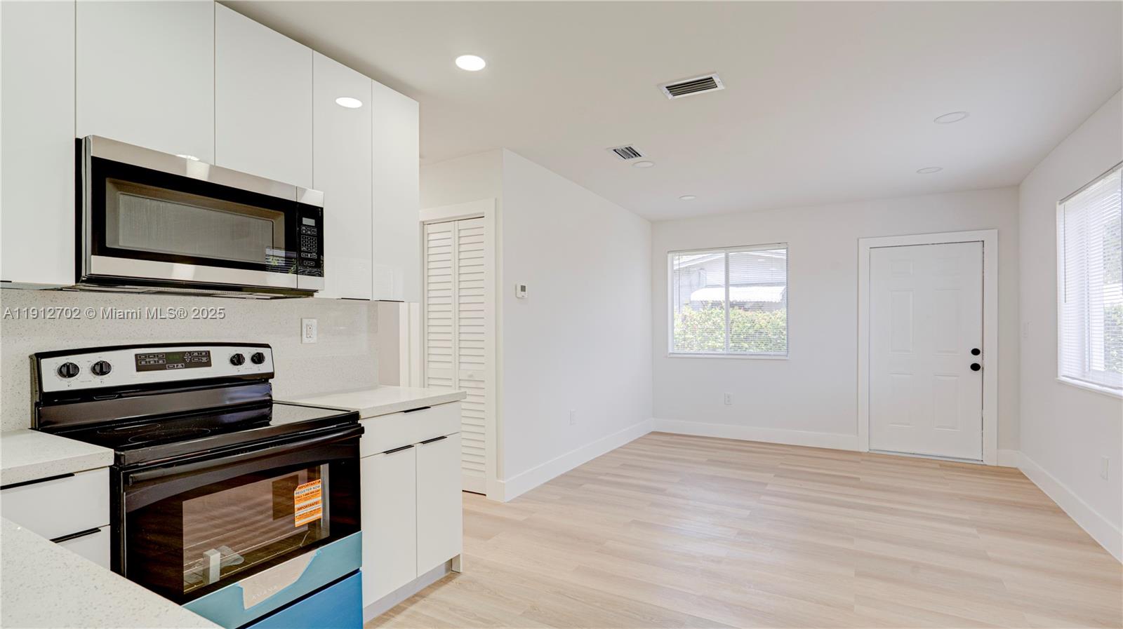 SUNRISE HEIGHTS - Residential Lease