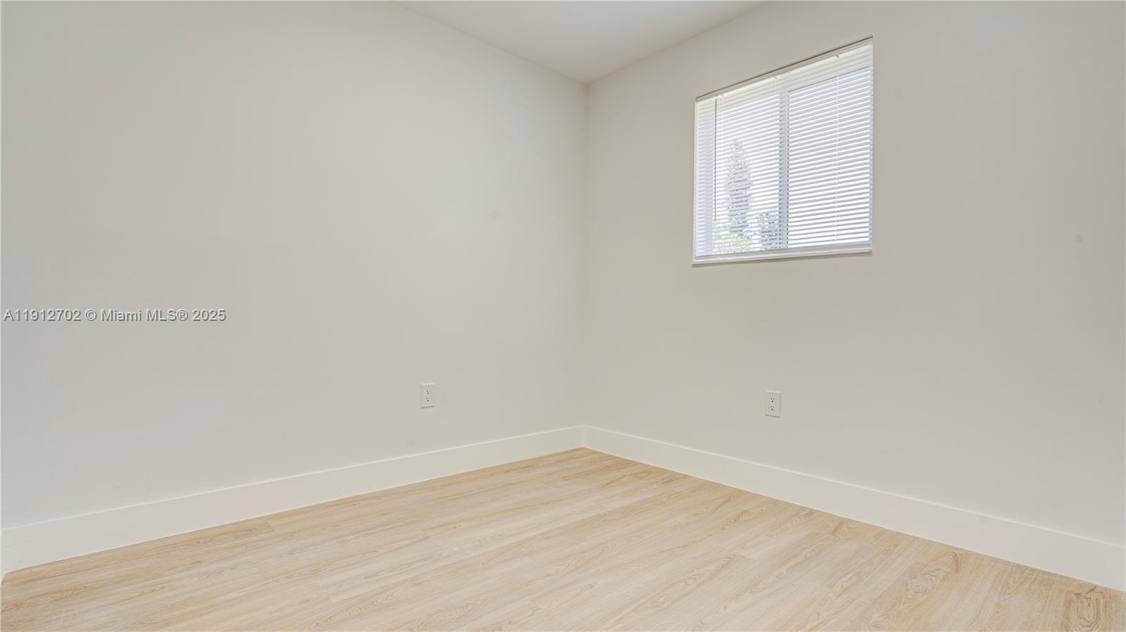 SUNRISE HEIGHTS - Residential Lease