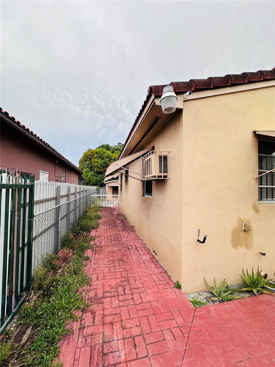 520 NW 23rd Ave