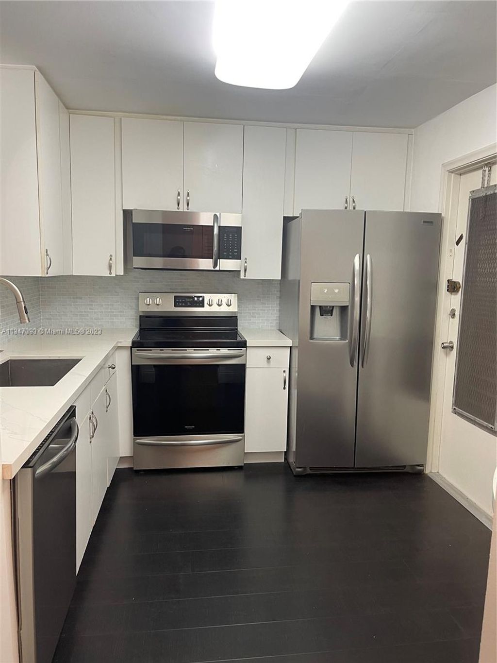 Photo of 619 NE 14th Ave #501, Hallandale Beach, FL 33009 (MLS # A11347393)